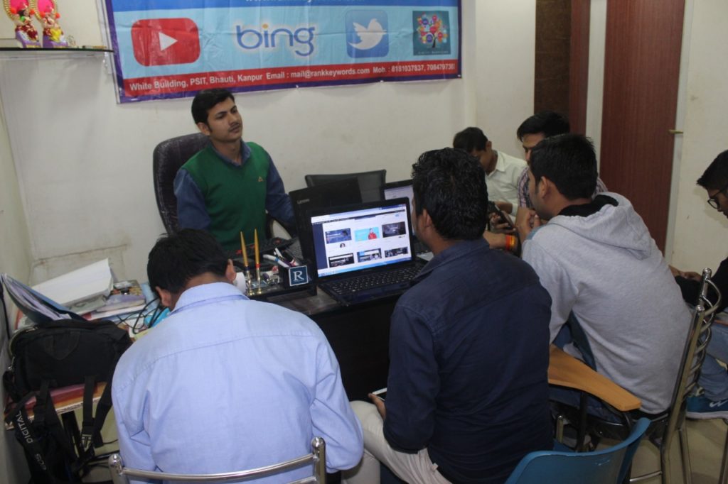 Rank keywords group Batch 4 institute in Kanpur